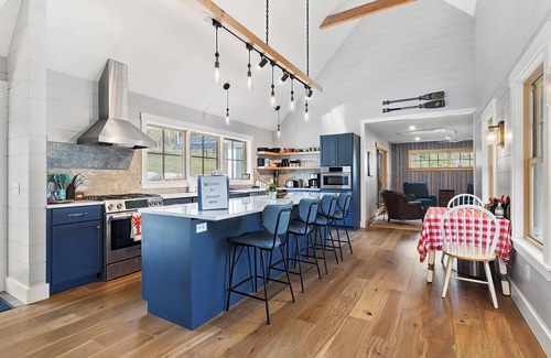 Seal Cove House | Close to Acadia, SWHarbor, DECK, SUN PORCH, SPACIOUS with modern amenities.