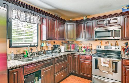 Paw Creek House | Close to Airport Home in the Heart of Charlotte!