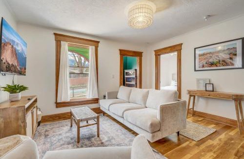 West Colorado Springs Apartment | Close to All the Action Walk to Garden of the Gods
