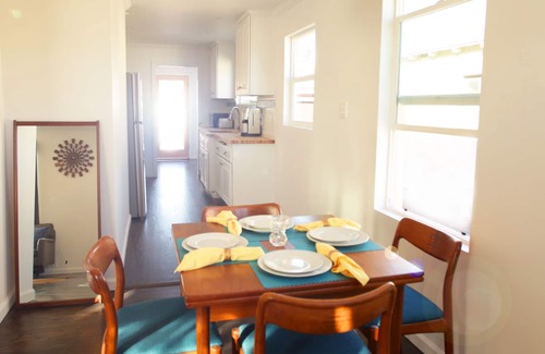 Mar Vista House | CLOSE TO BEACH! Family friendly. 2 Private outdoor Patios & Free parking