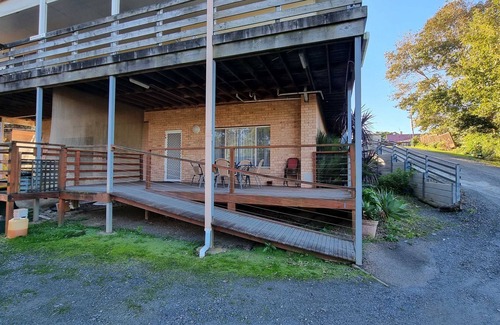 Bermagui Apartment | Close to Beach, Harbour Marina, Country Club, Golf Course, Restaurants, Cafes