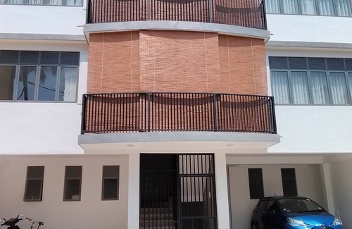 Bazaar North Apartment | Close to beach, super markets, banks , railway & bus stations