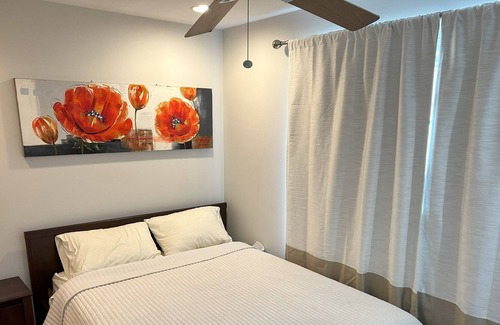 South Philadelphia House | Close to Center City, Upenn, CHOP, PHL Airport and 30th Street!!