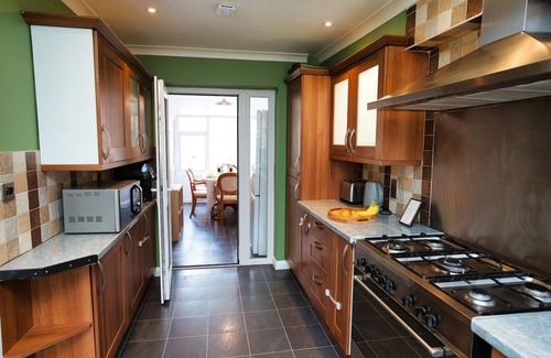 Milton Keynes House | Close to city centre home