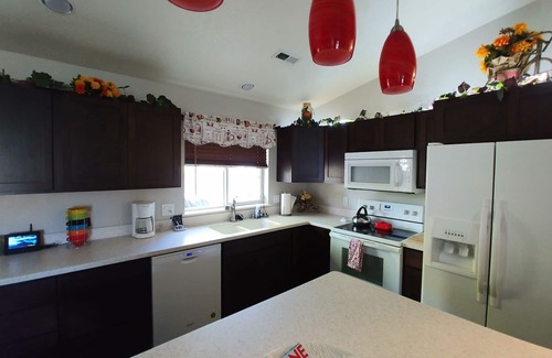 Coeur d'Alene House | Close to City, Lakes, Golf, skiing, mountain trails, the best of both worlds
