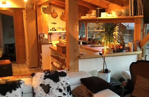 Great Alpine Road Ski Chalet | Close to Courchevel and the 3 valleys, traditional chalet with panoramic view