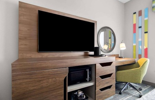 Tri-Taylor House | Close to downtown and museums