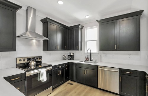 Talbot's Corner House | 🗽🌉CLOSE TO DOWNTOWN | 🎼🎸 EAST MUSIC HOTSPOTS🧭🎯 8 Beds!