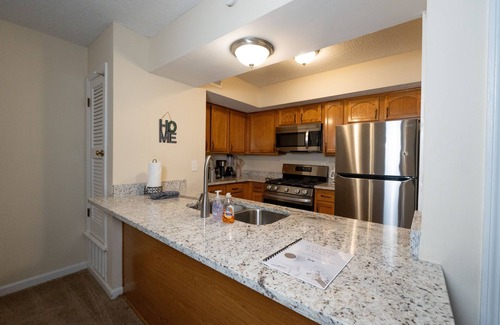 Town Center House | Close to Downtown Kennesaw - Beautiful 3 Bedroom Townhouse!