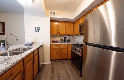 Town Center House | Close to Downtown Kennesaw - Beautiful 3 Bedroom Townhouse!