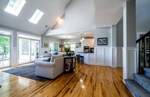 Saint Joseph House | close to downtown St Joe, beaches, restaurants, and Jack Nicklaus Golf Course