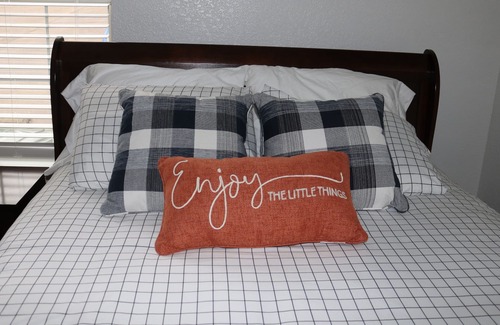 Fayetteville House | Close to Everything Fayetteville - Downtown/Uptown - College Ave