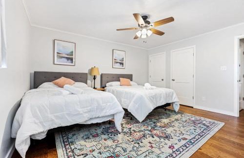 Little Rock House | Close to Everything Dining Shopping & Hiking