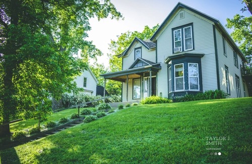 Downtown Eau Claire House | Close to everything! DISCOUNTS for Long Stays- Fully Remodeled