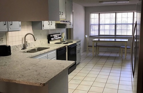 Foley House | Close to Foley Sports Complex,OWA- Sleeps 12- House w/2 Dens & 2 Dining Areas-