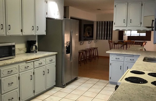 Foley House | Close to Foley Sports Complex,OWA- Sleeps 12- House w/2 Dens & 2 Dining Areas-