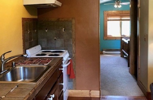 Whitefish Apartment | Close to Glacier Park and Whitefish without the crowds