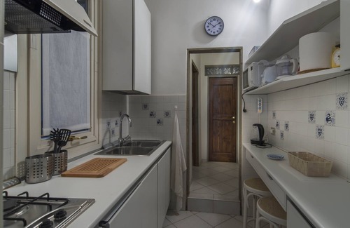 San Lorenzo Apartment | Close to Michelangelo