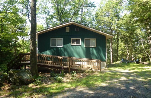 Mount Sunapee House | Close To Mt Sunapee - Skiing, Hiking Trails, Lake Access and more!