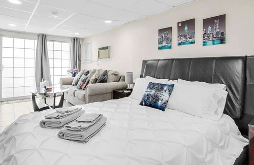 Hawthorne Apartment | ❤️Close to NYC🗽Free Parking🚗 Ground Level Studio