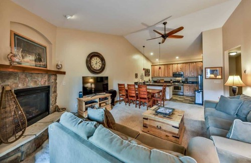 Winter Park House | Close to slopes-Walk to Downtown Winter Park!