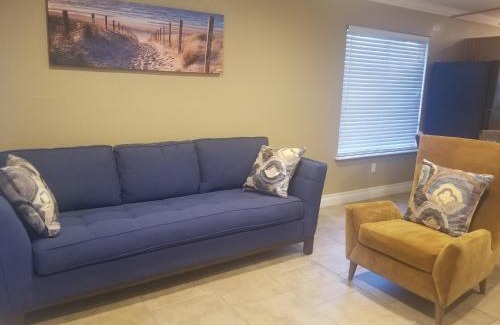 Paradise House | CLOSE TO STRIP, Very Private, GATED, Huge Floorplan, WIFI, Washer&Dryer