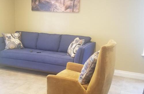 Paradise House | CLOSE TO STRIP, Very Private, GATED, Huge Floorplan, WIFI, Washer&Dryer