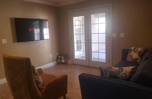 Paradise House | CLOSE TO STRIP, Very Private, GATED, Huge Floorplan, WIFI, Washer&Dryer