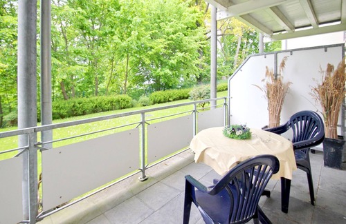 Gohren Apartment | Close to the beach, balcony, free AHOI adventure pool - Strandresidenz Brandenburg FeWo 08