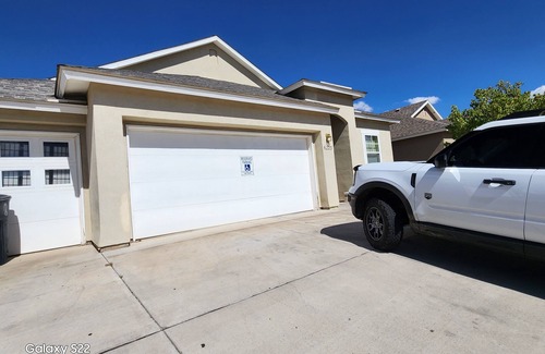 Albuquerque House | Close to the Balloon Fiesta! Handicapped Accessible, bring the whole family!