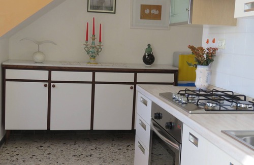 Ameglia Apartment | Close to the Cinque Terre with mooring for 2 + 1 beds