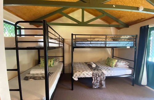 Turangi Cabin | Close to the river, 11 TeAho is na family lodge with plenty of character