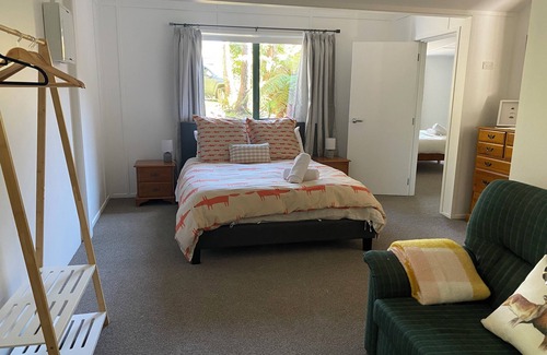 Turangi Cabin | Close to the river, 11 TeAho is na family lodge with plenty of character