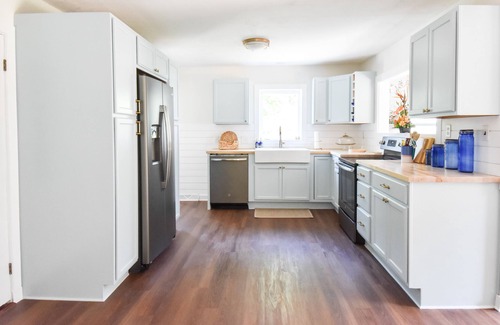 Lake Geneva Cottage | Close to Town + Beach | Lovingly Updated Historic Pemberley Cottage