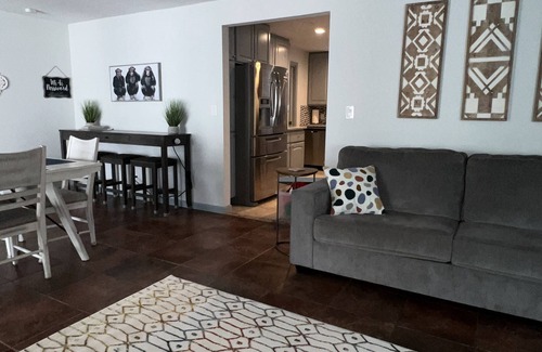 Cottonwood House | Close to Verde Valley Wine Trail, Tasting rooms, Cottonwood, Sedona, & Jerome