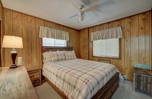 White Mills Cottage | CLOSE TO WALLENPAUPACK! 2 bedroom, 1 bath cottage