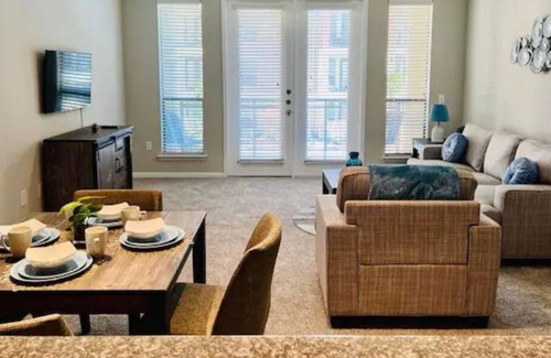 Pearland Apartment | Cloud 9 ~ Lovely 1 Bedroom Rental Unit With Pool!