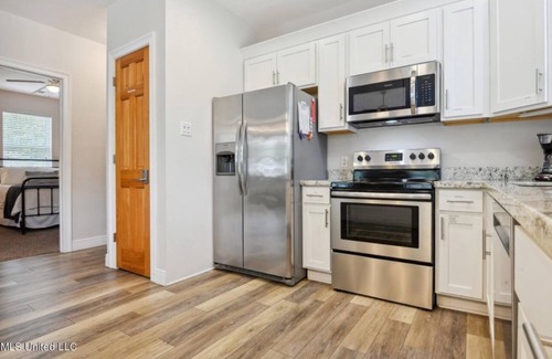 Waveland House | Cloud 9 On the Bay