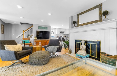 Newburyport Condo | Cloud Break