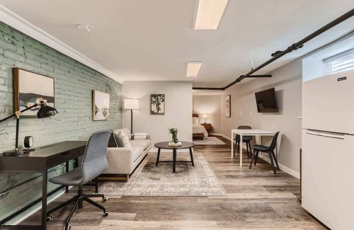 City Park Apartment | Cloud by Modern Midstay/1Block to City Park #C16