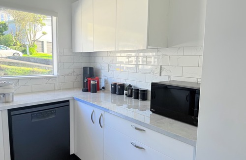 Johnsonville House | Cloud Catcher - Family Comfort & Scenic Views
