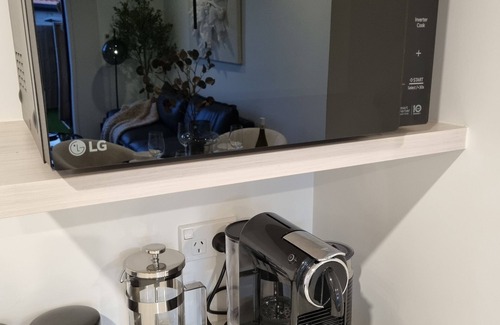 Christchurch City Centre House | Cloud Nine Elegant Escape Awaits