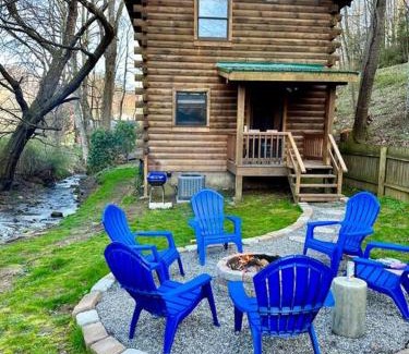 Waynesville House | Clover Creek Cabin