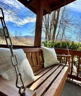 Waynesville House | Clover Creek Cabin