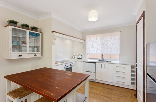 Duncraig House | Clovers Beach Cottage