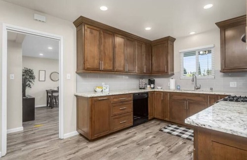 Clovis House | Clovis House | 2 Car Garage | Backyard | 4BR/2BTH