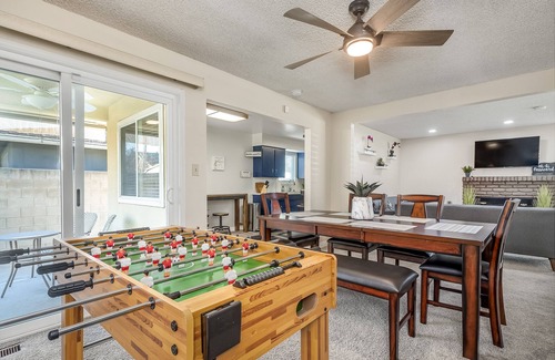Clovis House | Clovis House | Foosball | Fire Pit| 2-Car Garage!