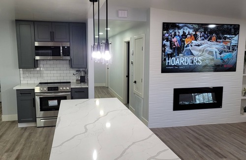 Clovis House | Clovis/Modern comfort and living! 400mg wifi Less than 1 mile to Old Town Clovis