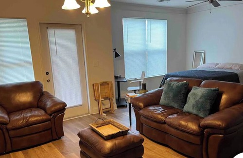 Charlotte Apartment | CLT University studios apt