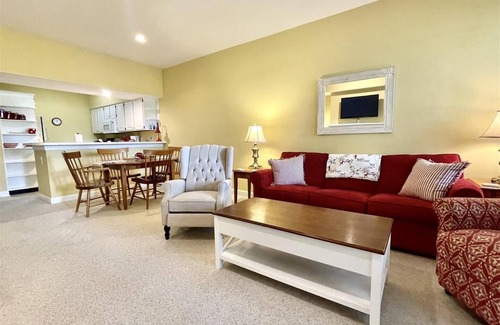 Southern Pines Condo | Club Cottage Summary: